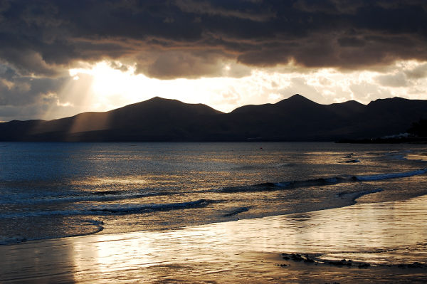 Abendstimmung am Playa Grande: Sonnenuntergang am  Punto Papagayo